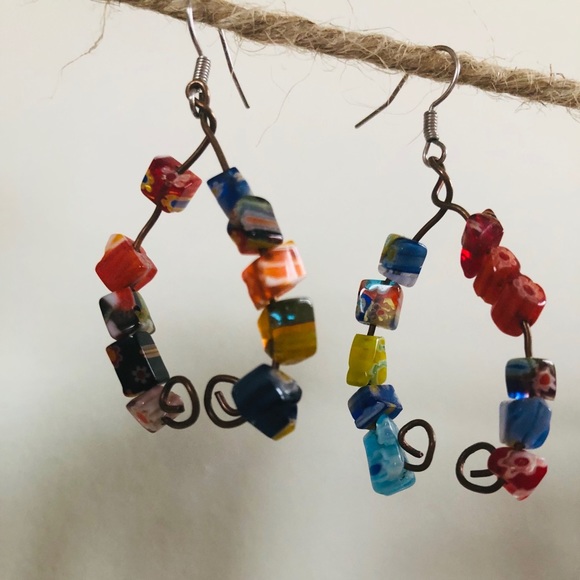 Handmade beaded earrings🌼🌸 - Picture 1 of 2